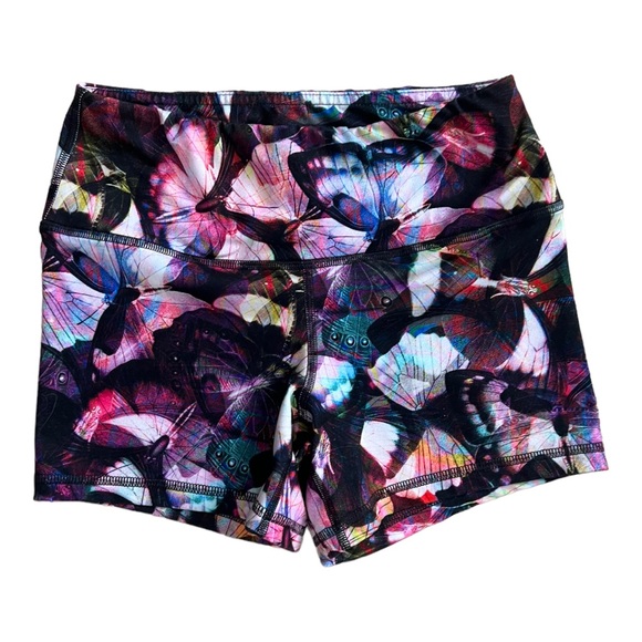 FLEO Butterfly Daydream Power High Rise Shorts - Picture 4 of 10